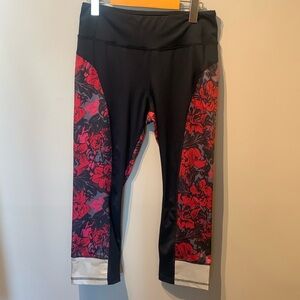 Joe Fresh Floral Capri Leggings (w Reflective Panels)